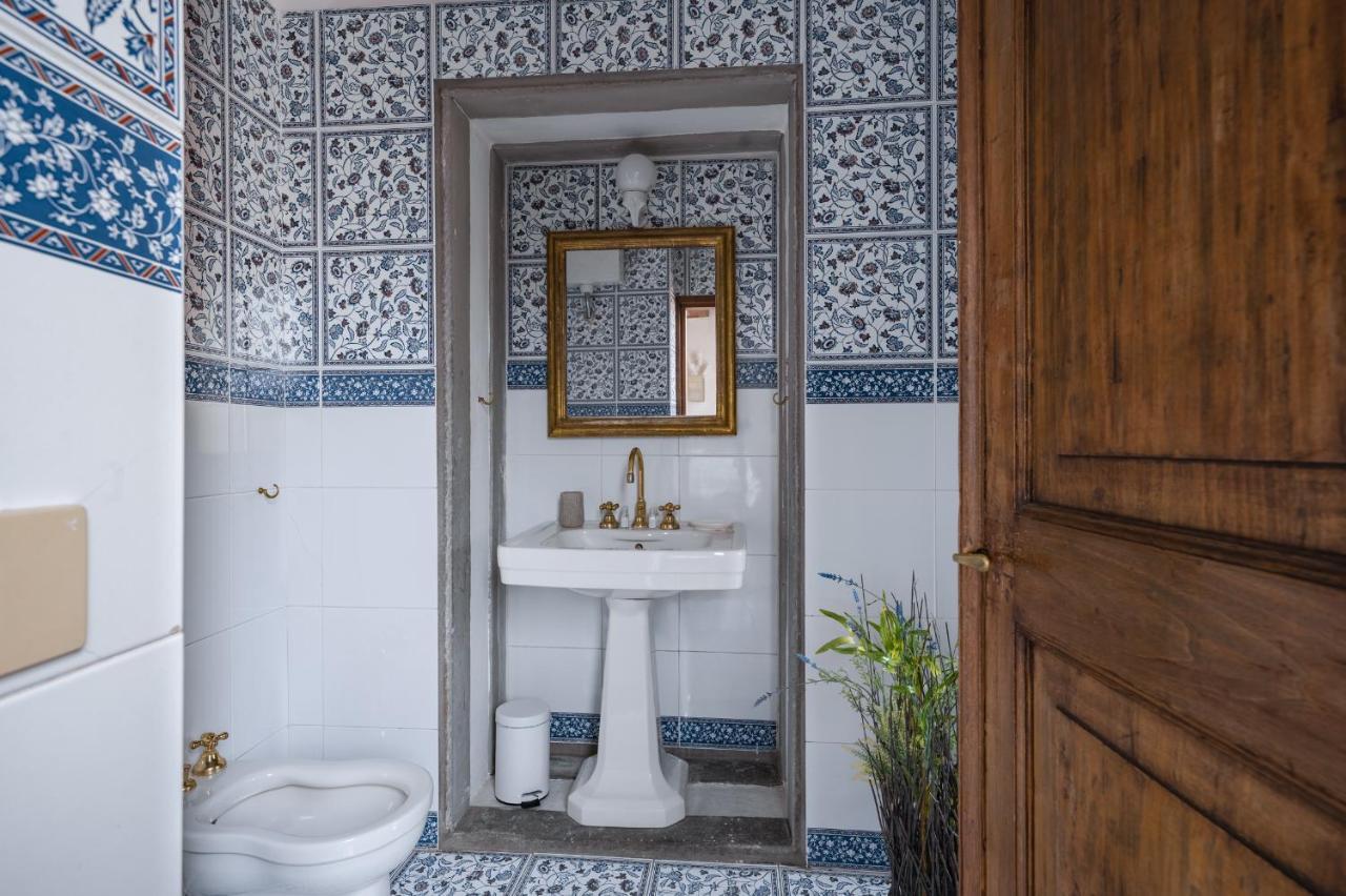 Via Lamberti, 3 - Florence Charming Apartments - Charming And Historic 5Th-Floor Attic Apartment With Elevator In A Building At The Heart Of Vibrant Florence, Just A 2-Minute Walk From All Attractions Екстер'єр фото